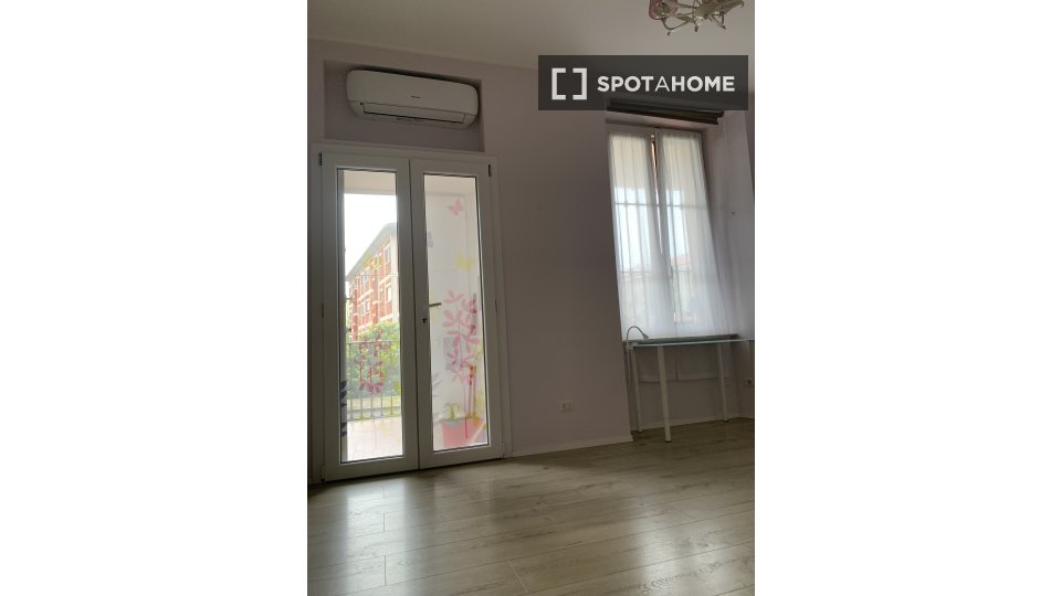 Double room Milan, 2 beds, 100m² — photo 10