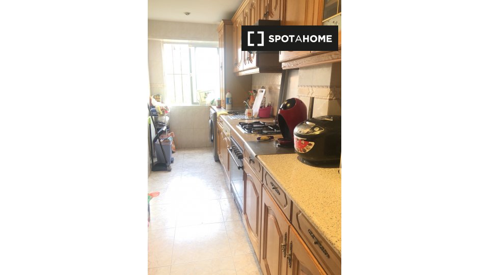 Double room Madrid, 3 beds — photo 4