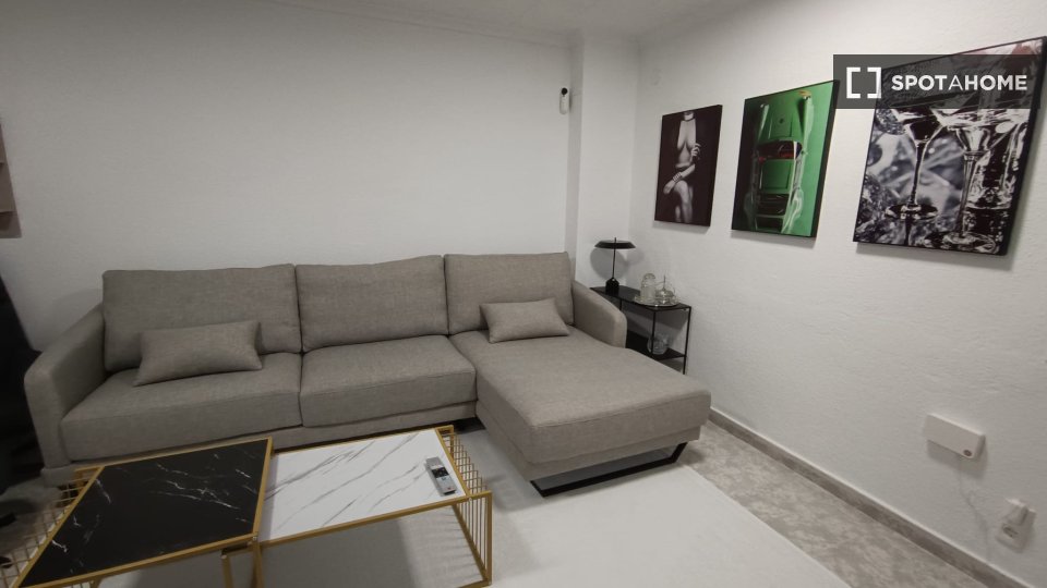 Apartment Valencia, 2 beds — photo 11