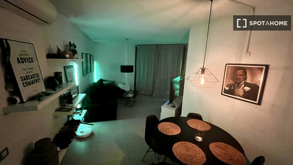 Double room Palma_De_Mallorca, 2 beds, 83m² — photo 13