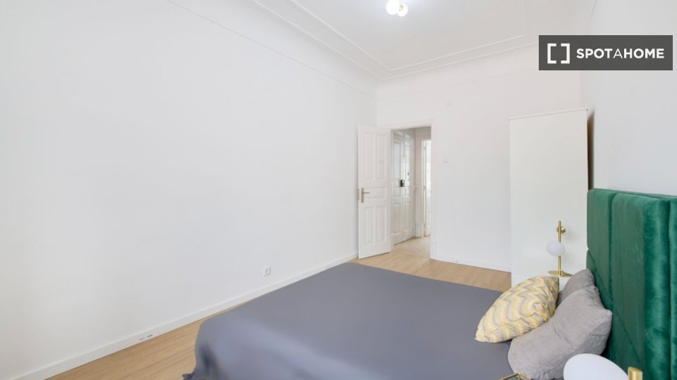Double room Lisbon, 7 beds — photo 15