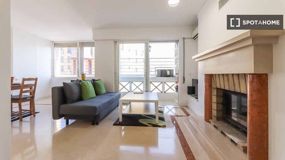 Apartment Lisbon, 1 bed, 60m² — photo 11