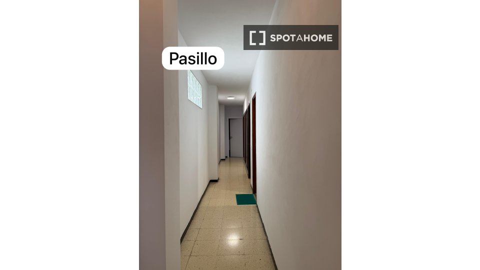 Double room Santa_Cruz_De_Tenerife, 4 beds, 130m² — photo 13