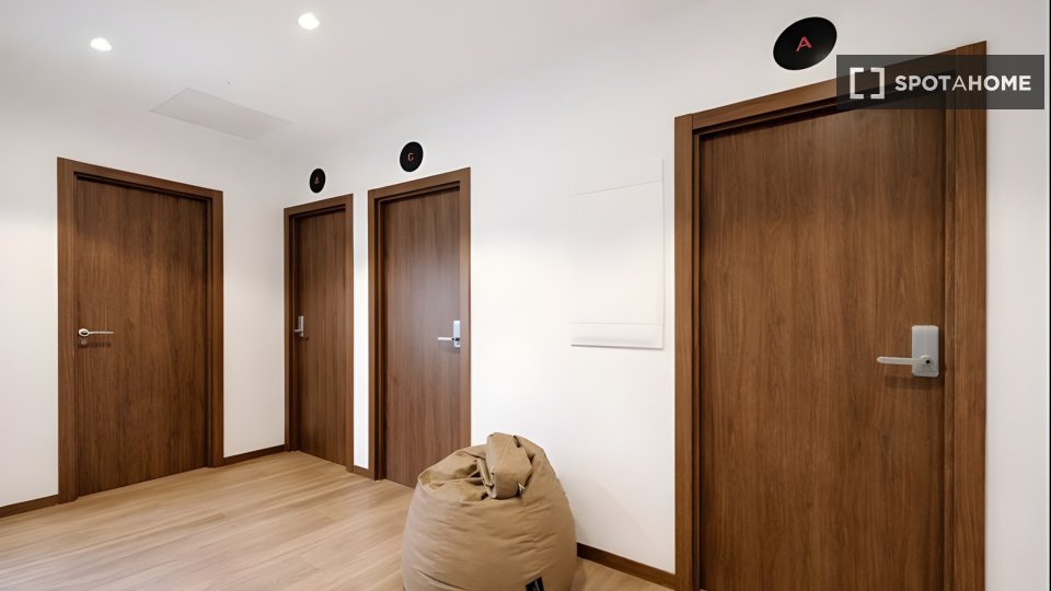 Double room Granada, 3 beds — photo 29