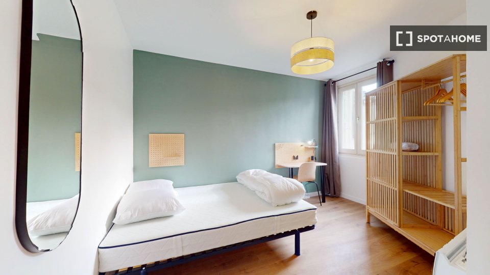 Double room Paris, 12 beds — photo 1