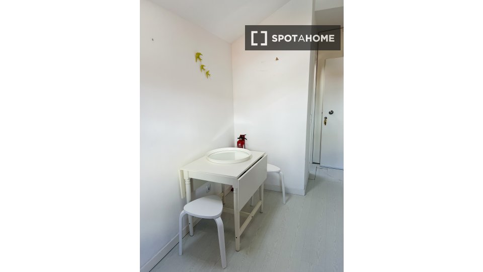 Apartment mono Lisbon, 40m² — photo 6