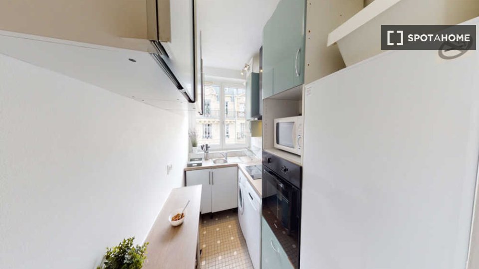 Double room Paris, 4 beds, 80m² — photo 10