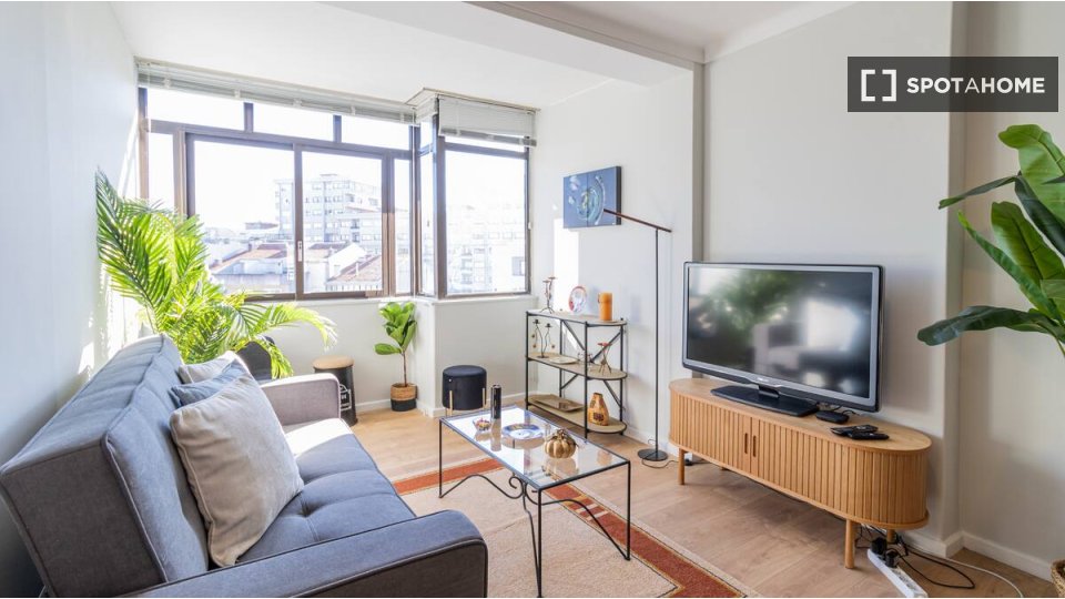 Apartment Porto, 3 beds, 140m² — photo 9