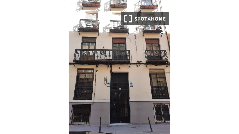 Piso de 2 habitaciones en alquiler en Argüelles, Madrid.