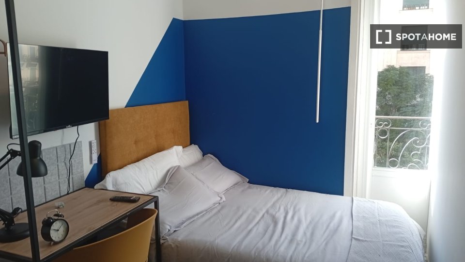 Double room Madrid, 8 beds — photo 20