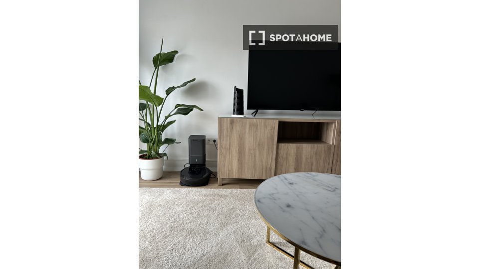 Apartment Lisbon, 2 beds, 83m² — photo 13