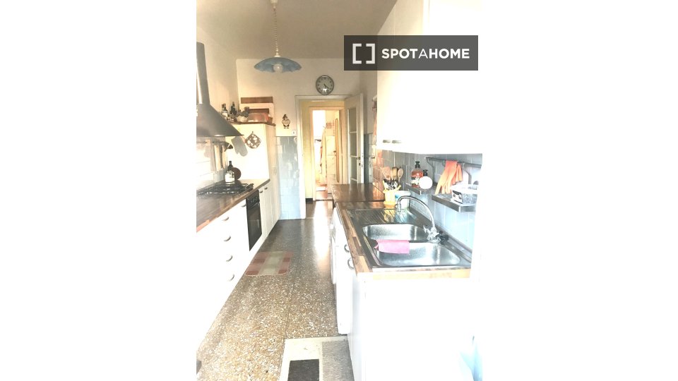 Double room Rome, 3 beds, 130m² — photo 13