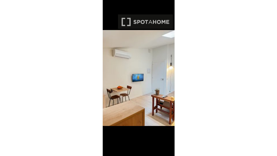 Apartment Barcelona, 1 bed, 40m² — photo 8
