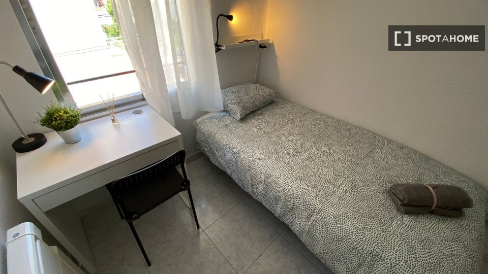 Habitación doble Madrid, 3 habitaciones — foto 13