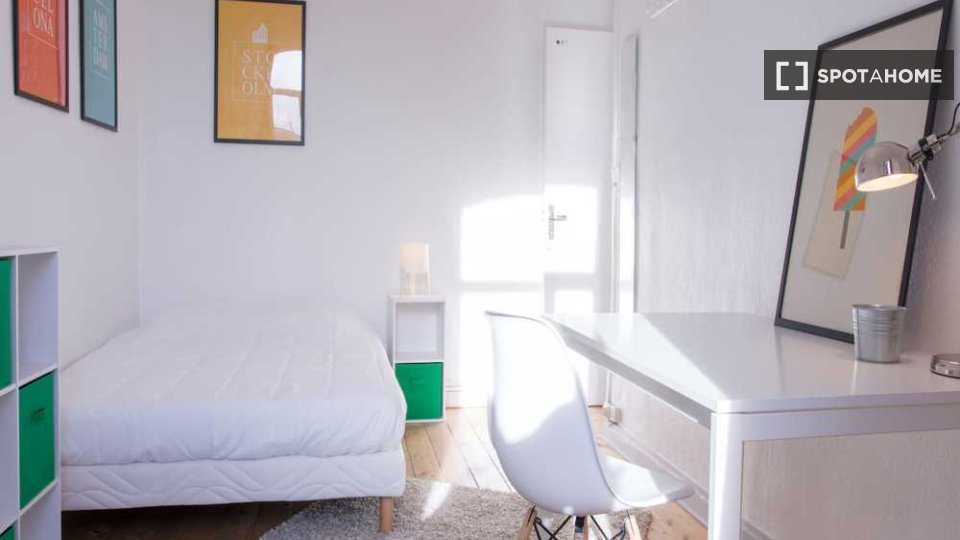 Double room Lille, 3 beds, 60m² — photo 17