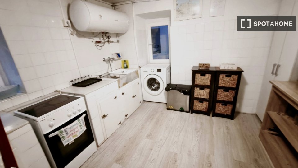 Apartment Bilbao, 3 beds — photo 13
