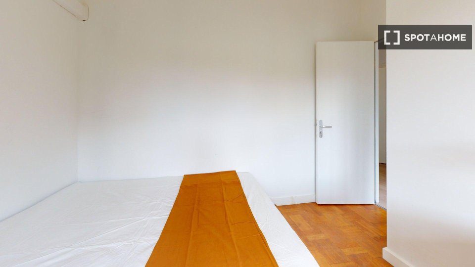 Double room Lyon, 6 beds, 116m² — photo 8