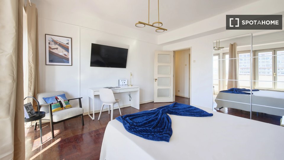 Double room Lisbon, 7 beds — photo 3