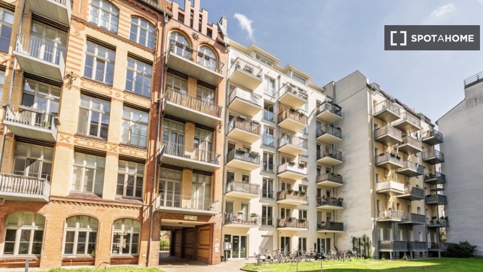 Apartment Berlin, 1 bed, 67m² — photo 8