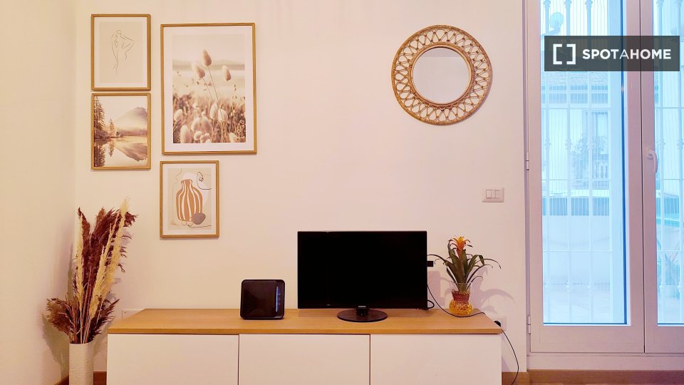 Apartment Milan, 1 bed — photo 11