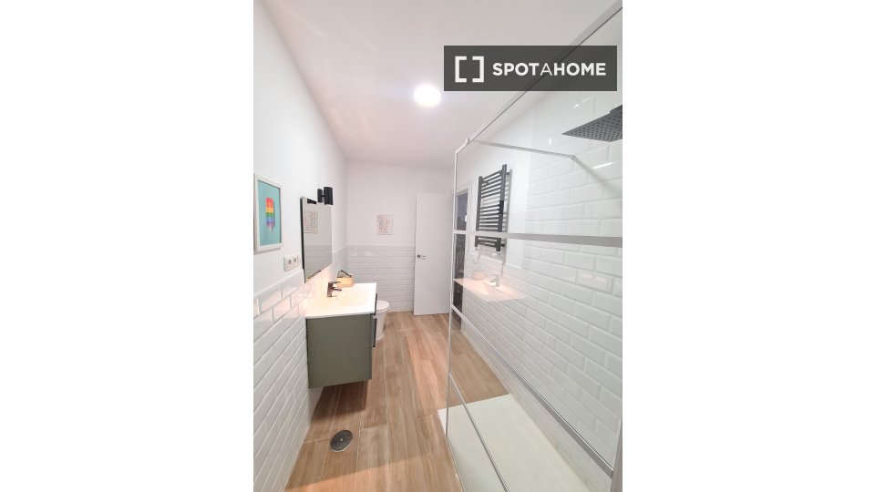 Apartment Madrid, 4 beds, 330m² — photo 12