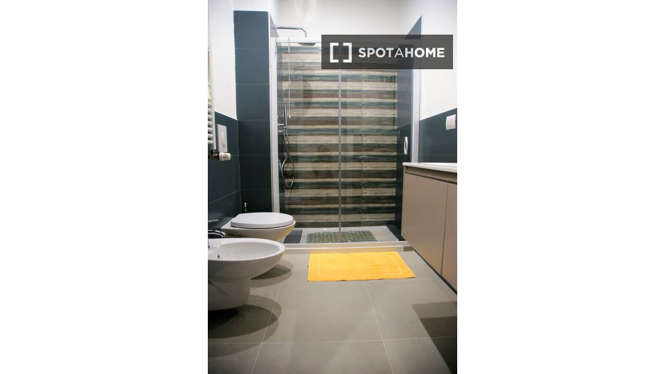 Double room Milan, 1 bed, 140m² — photo 9
