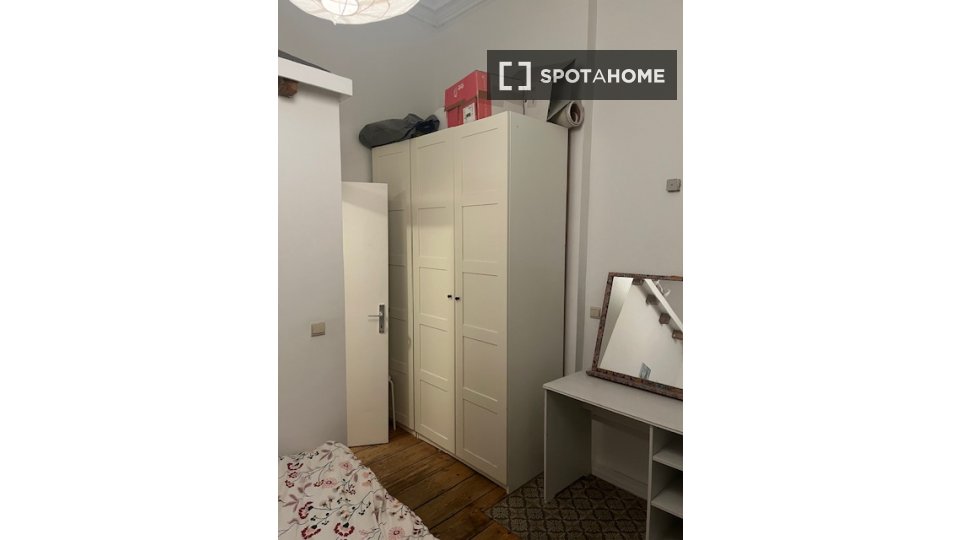 Apartment Brussels, 2 beds, 90m² — photo 1