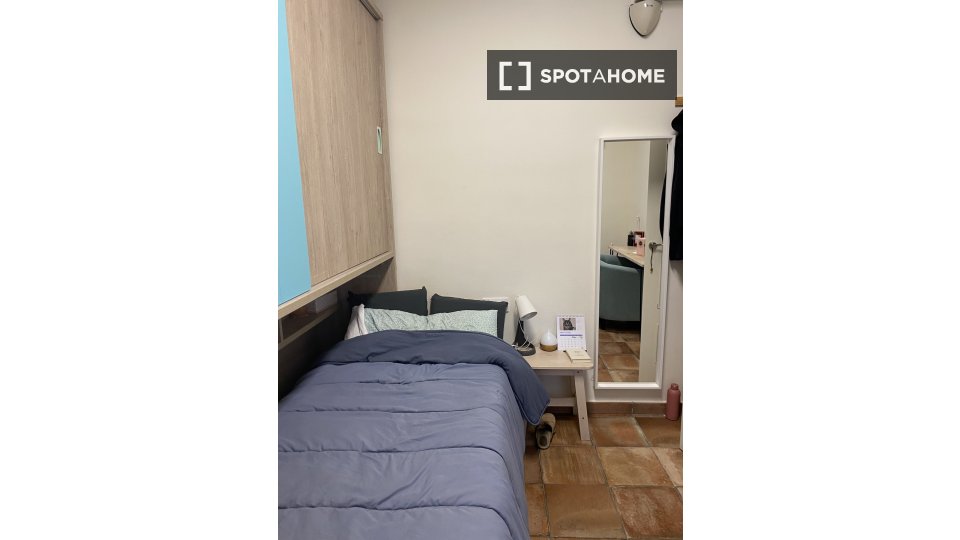 Double room Barcelona, 1 bed, 70m² — photo 5
