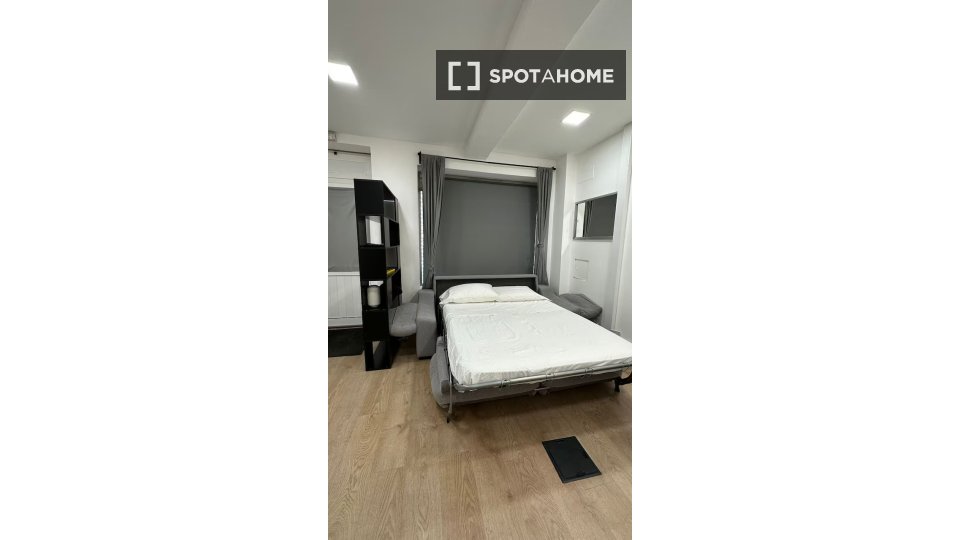 Apartment mono Lisbon, 55m² — photo 4