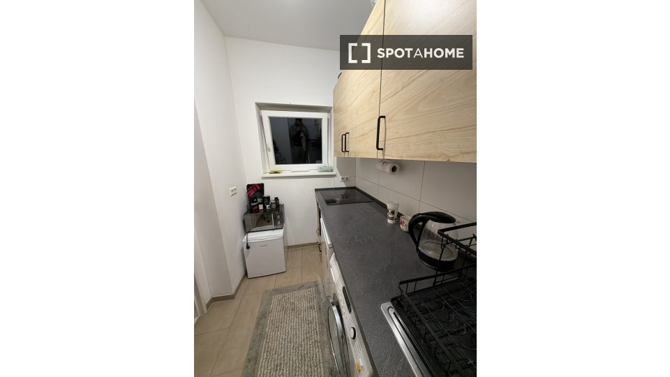 Apartment Berlin, 1 bed, 37m² — photo 2