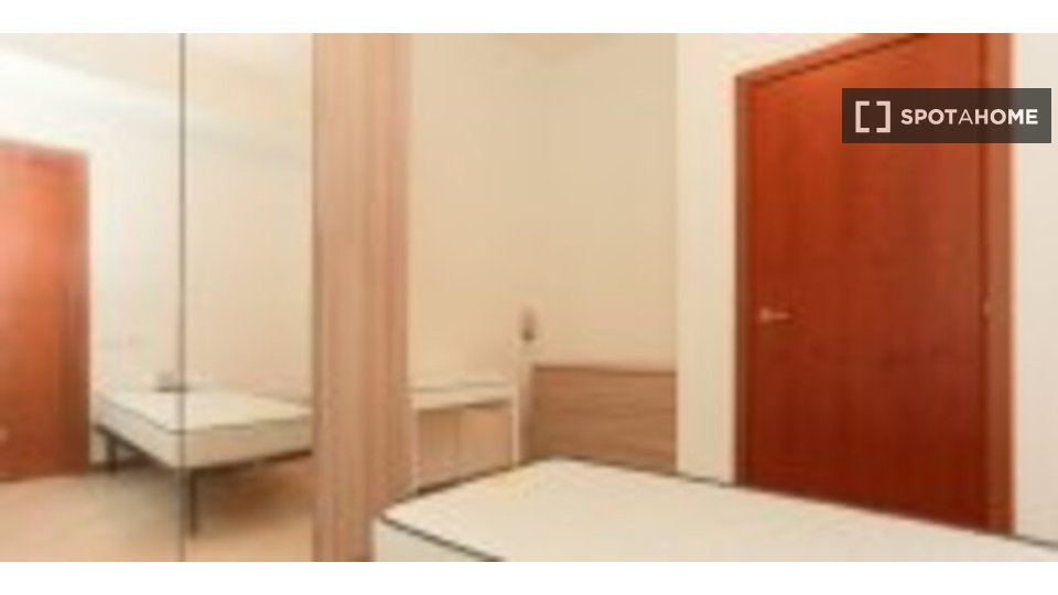 Double room Milan, 5 beds — photo 26