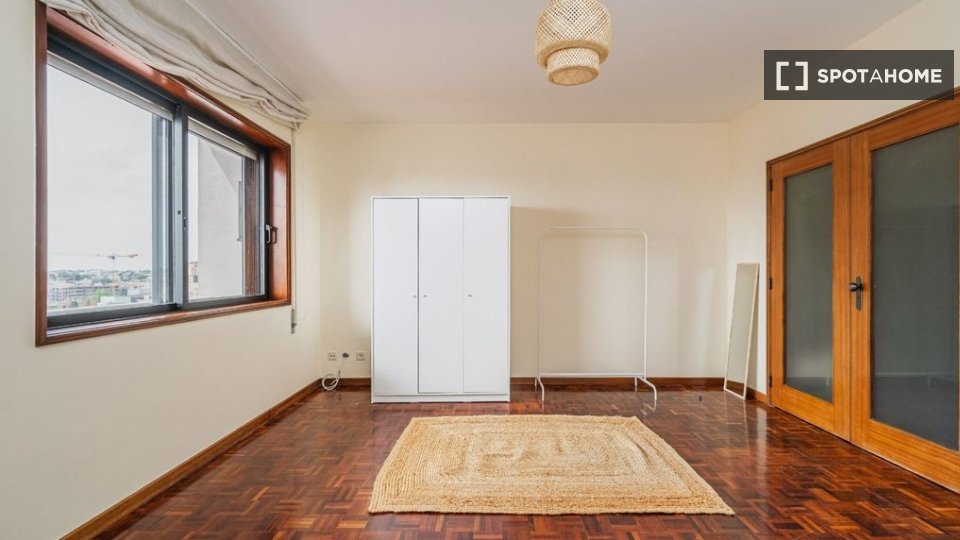 Double room Porto, 5 beds, 180m² — photo 6