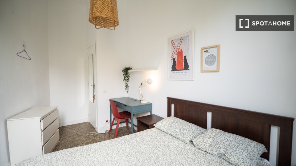 Habitación doble Barcelona, 7 habitaciones — foto 12