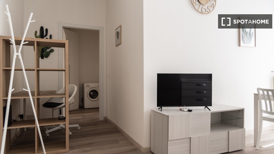 Apartment Milan, 1 bed, 44m² — photo 6