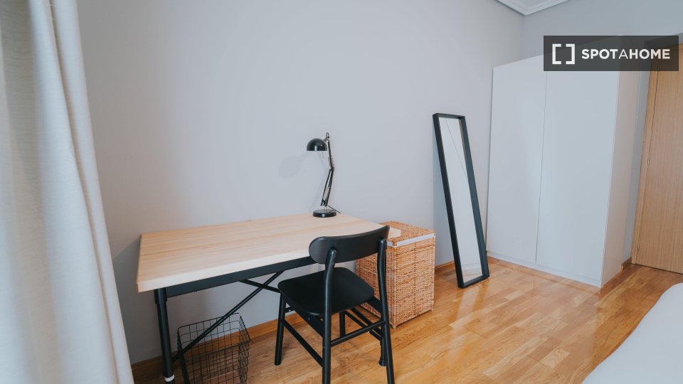 Double room Madrid, 4 beds — photo 16