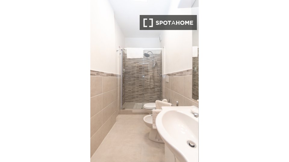 Apartment Rome, 2 beds, 65m² — photo 2