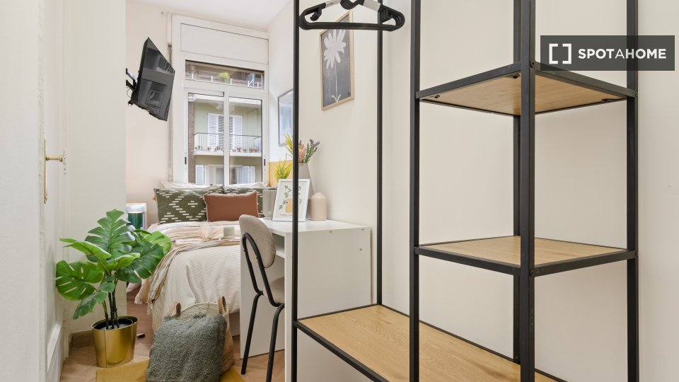 Double room Barcelona, 8 beds, 150m² — photo 54