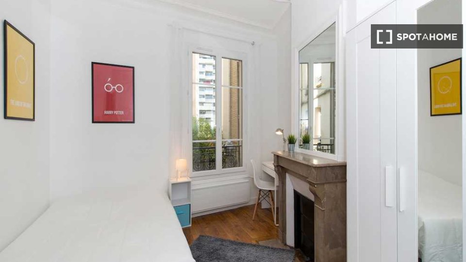 Double room Paris, 4 beds, 80m² — photo 12