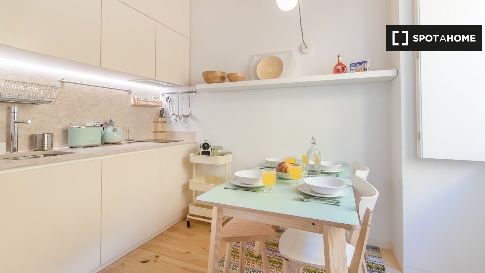 Apartment mono Lisbon, 27m² — photo 1