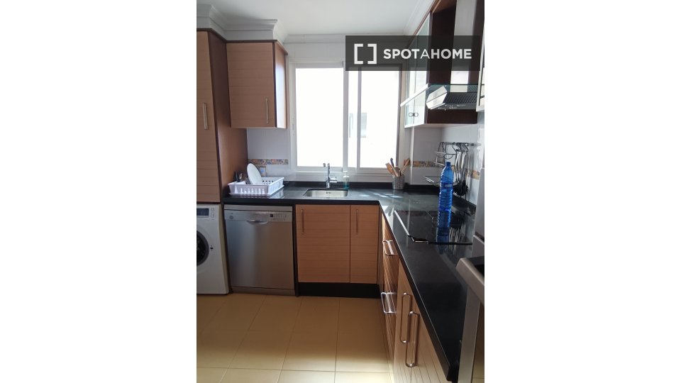 Apartment Valencia, 2 beds, 80m² — photo 13