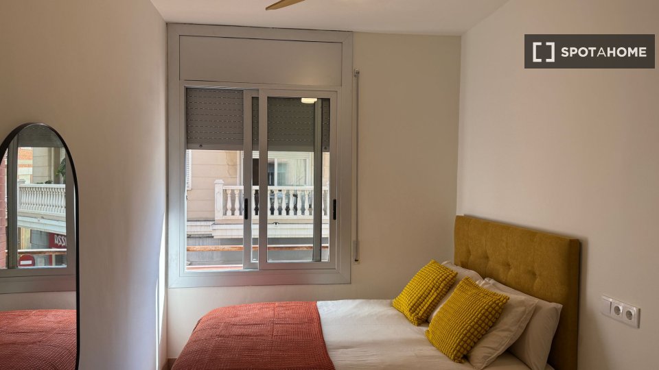 Double room Barcelona, 6 beds, 120m² — photo 38