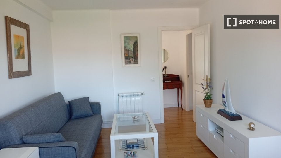 Piso de 2 habitaciones en alquiler en Nigrán, Vigo.