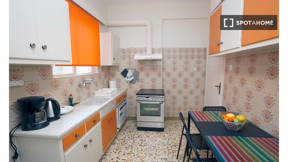 Double room Athens, 3 beds — photo 6