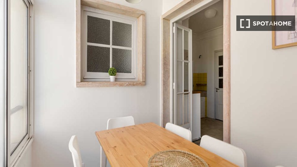 Double room Lisbon, 7 beds — photo 32