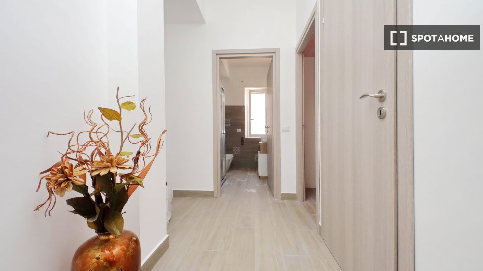 Apartment Rome, 2 beds — photo 15