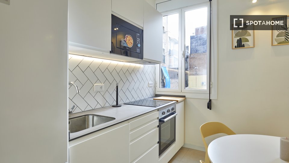 Apartment Barcelona, 2 beds — photo 14