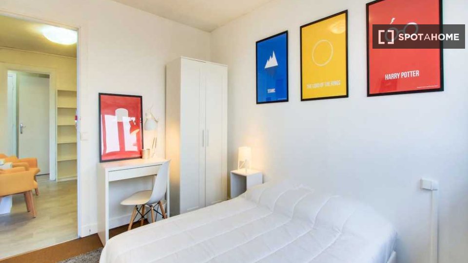Double room Lille, 3 beds, 70m² — photo 2