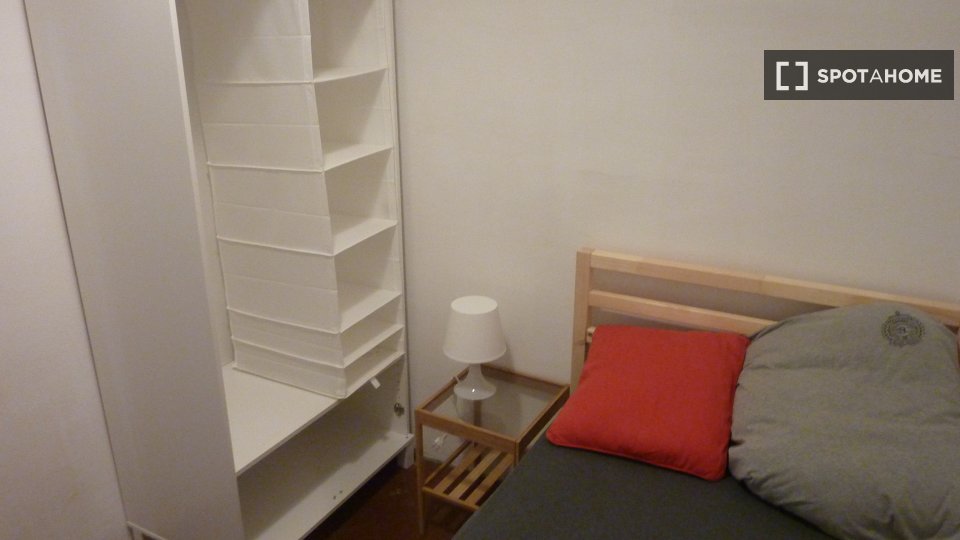 Double room Barcelona, 5 beds, 100m² — photo 11