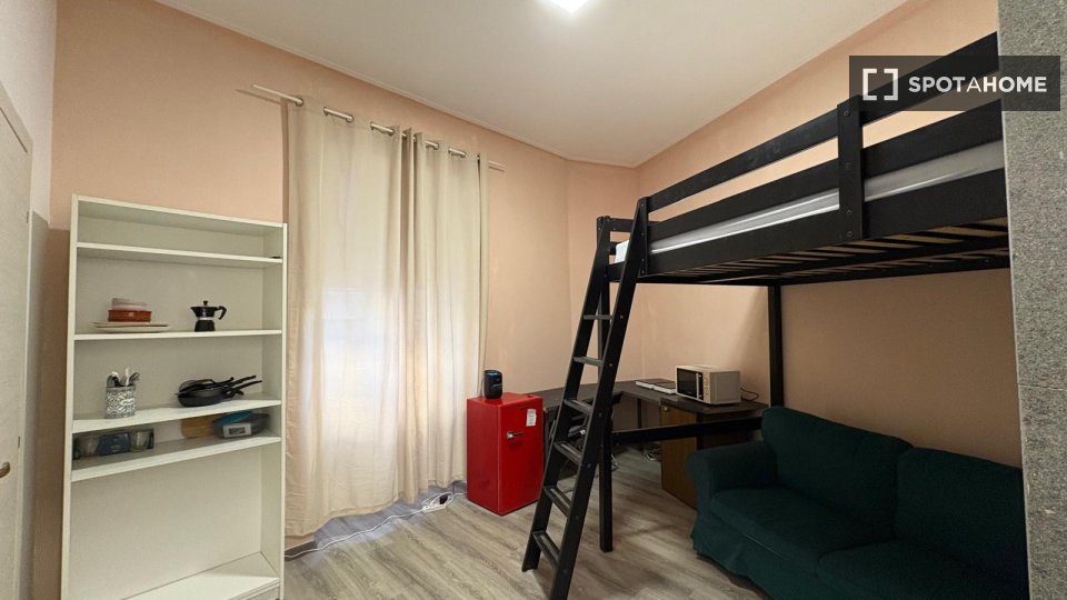Apartment Rome, 1 bed — photo 15