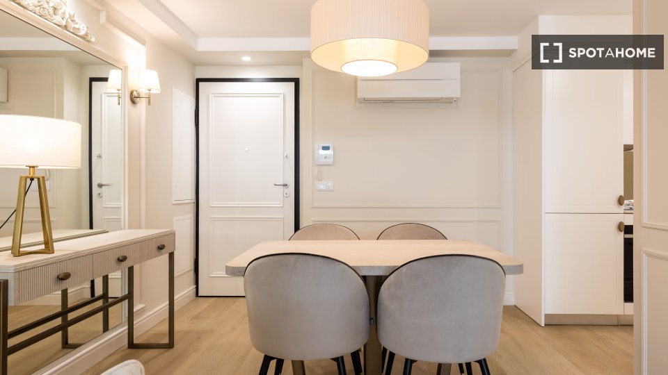 Apartment mono Porto, 54m² — photo 2